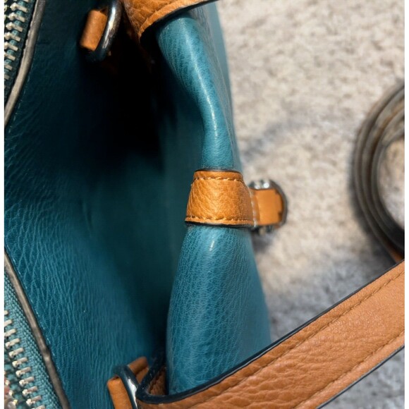 Charming Charlie Ivory and Teal Purse Bag Lot of 2 Crossbody - Picture 4 of 12